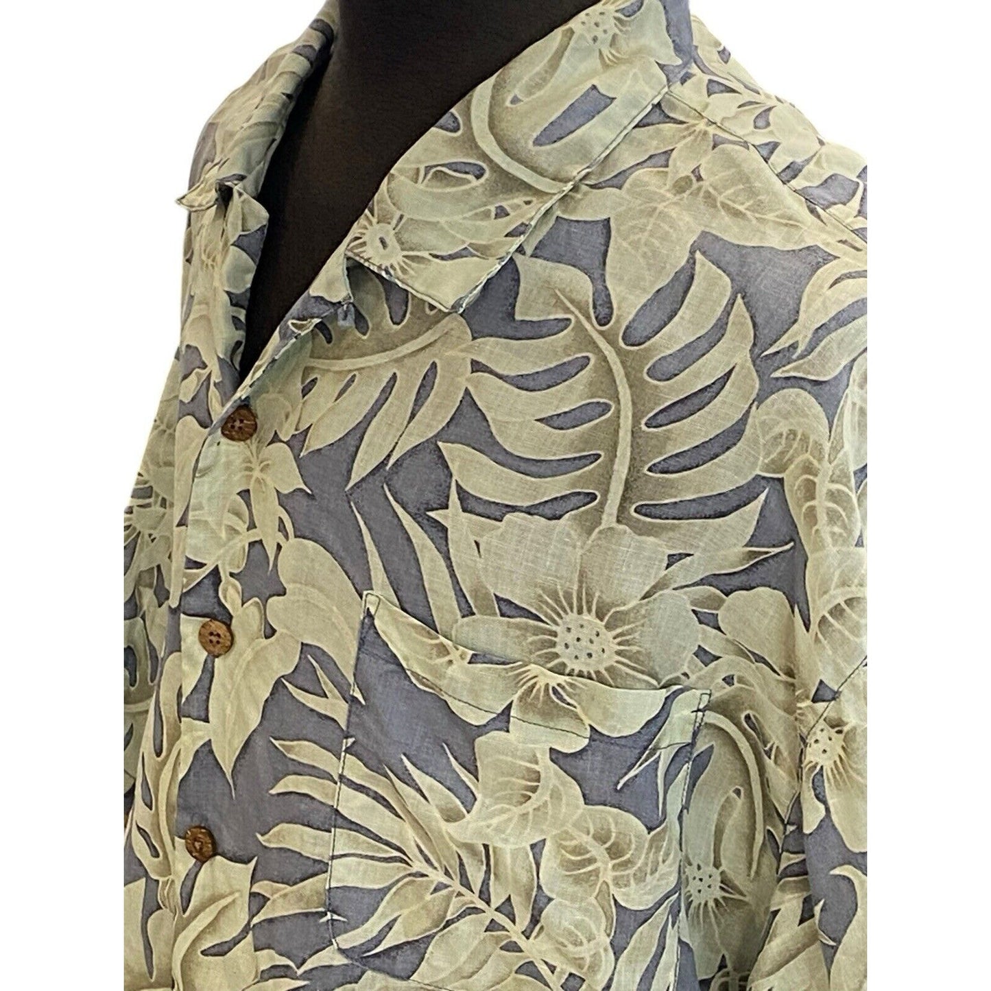 XXL Tommy Bahama Blue Linen Floral Hawaiian Shirt Wood Buttons Cruise