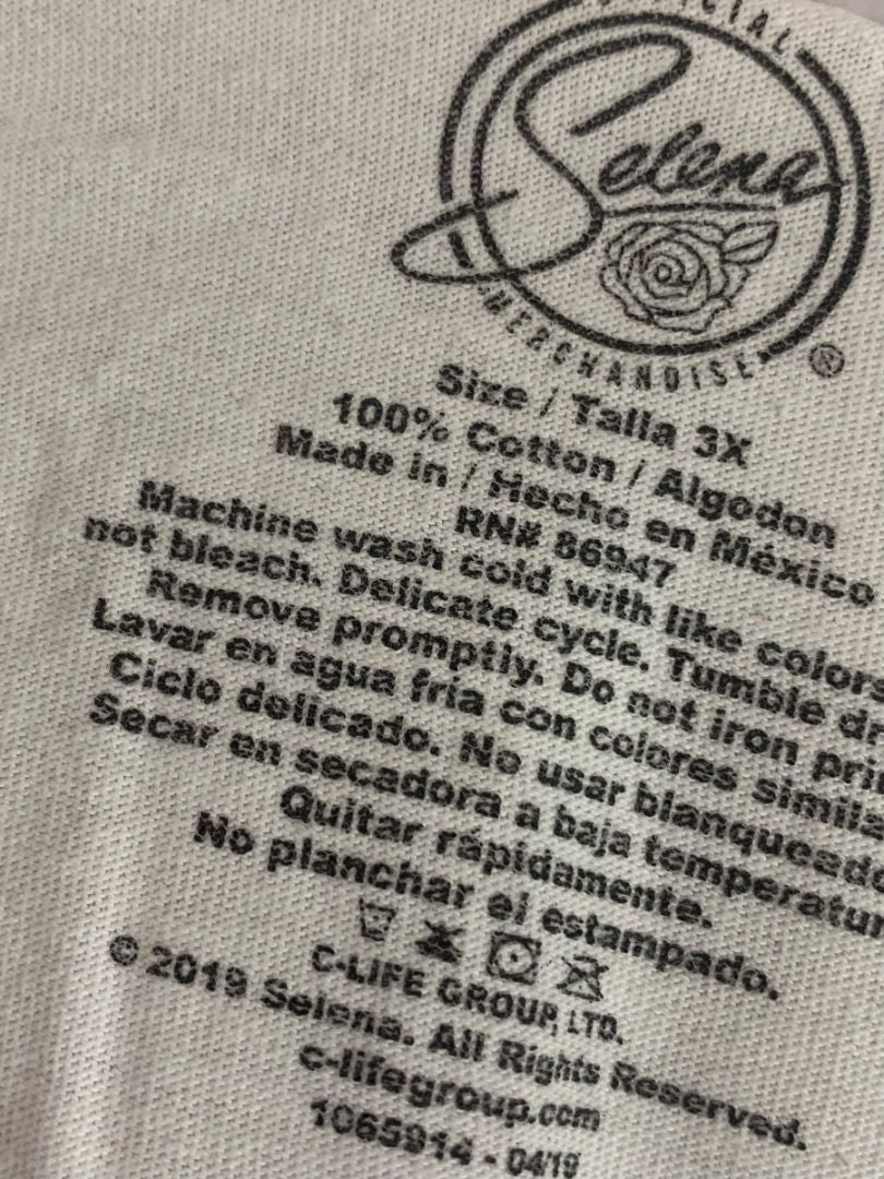 Size 3X Selena Womens White Print Graphic Tshirt
