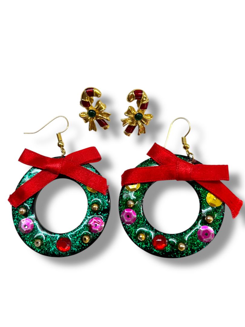 2 Pair Christmas Holiday Pierced Earrings Wreath Avon Candy Cane