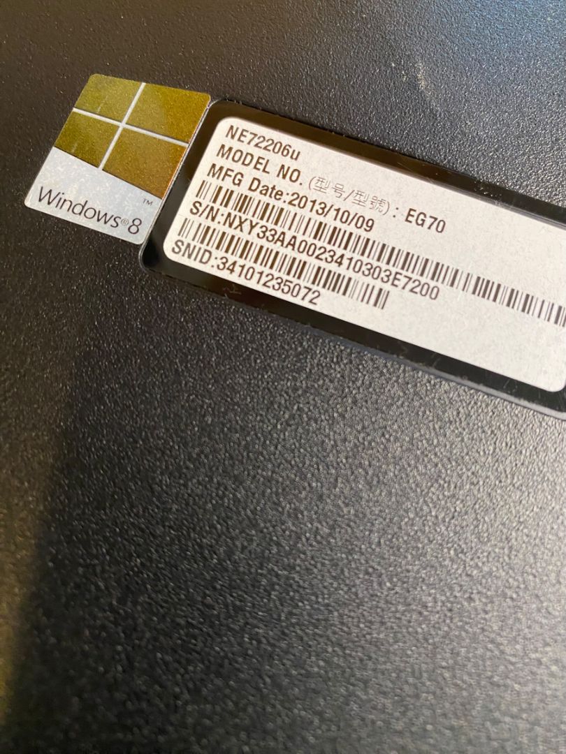 Gateway EG70 Laptop Computer AMD A6 Quad-Core NE 722 Series Windows 8 17"