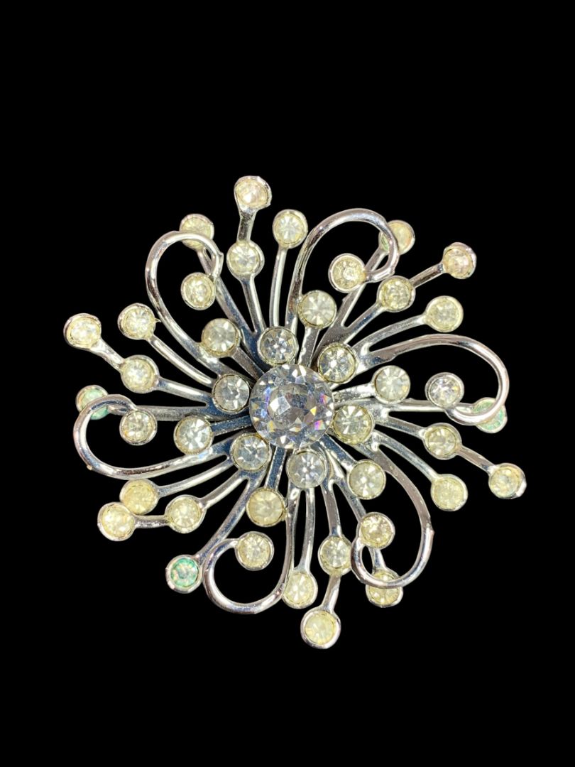 Sarah Coventry "Stardust" 1958 Rhinestones Silver Flower Earrings Clip Ons 2" Lightweight