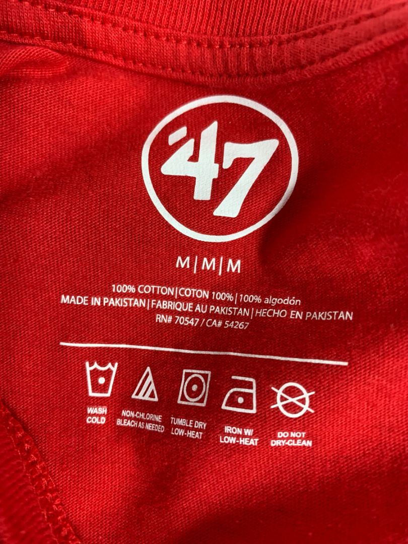 Medium '47 Mens Red Philadelphia 76ers Tshirt