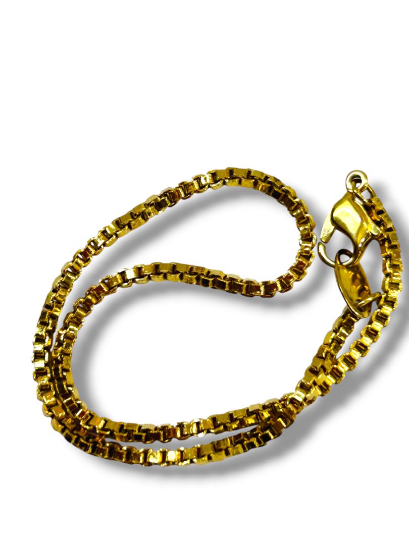 Vintage Avon Box Chain Bracelet 9" Lobster Clasp