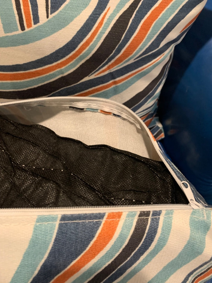 Set of 2 New Polyester Fill Zip Off Cover Throw Pillows Retro Swirl Print