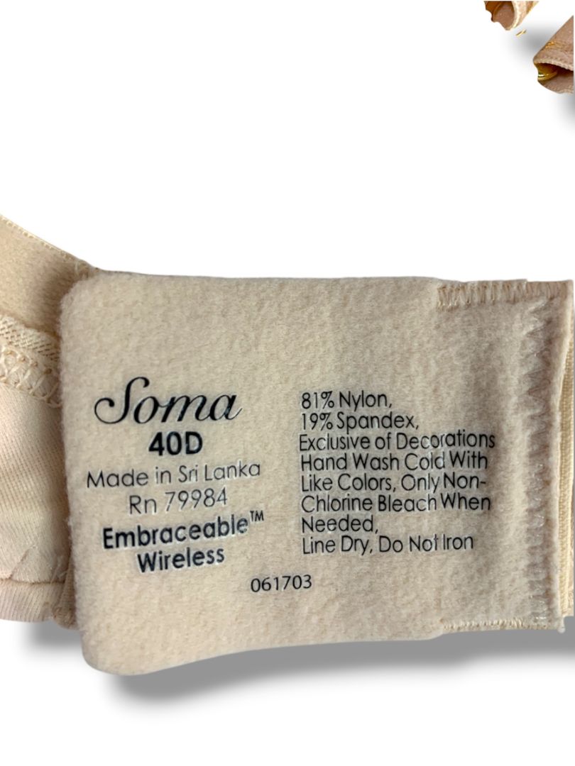 Size 40D Soma Embraceable Wireless Bra Padded Beige 061703
