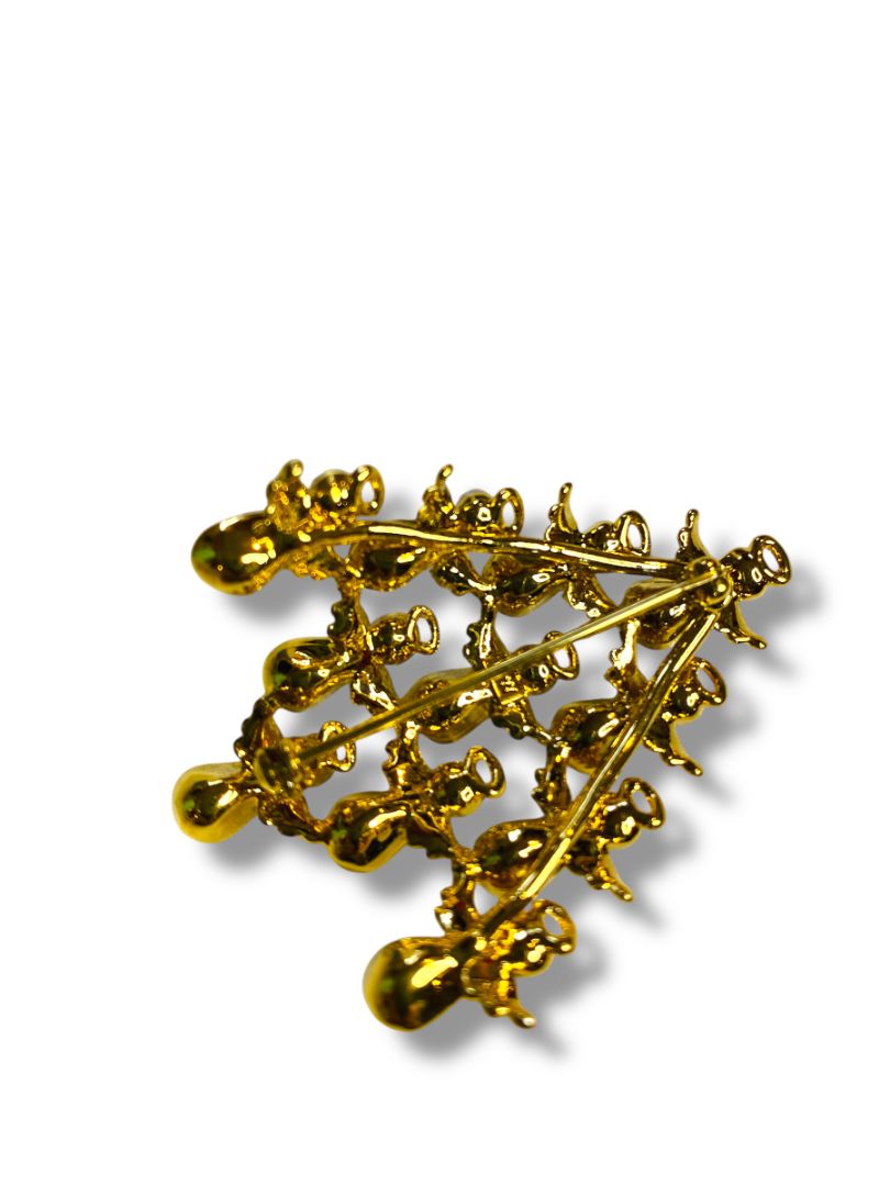 Goldtone Christmas Tree Brooch Angels 2" Crystal