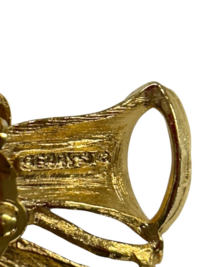 Signed Gerrys Vintage Christmas Bell Brooch Pin 1.4" Goldtone