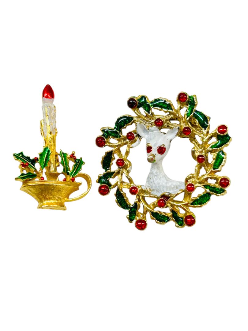 Set of 2 Christmas Brooch Pins 1.5" Wreath Candle Goldtone