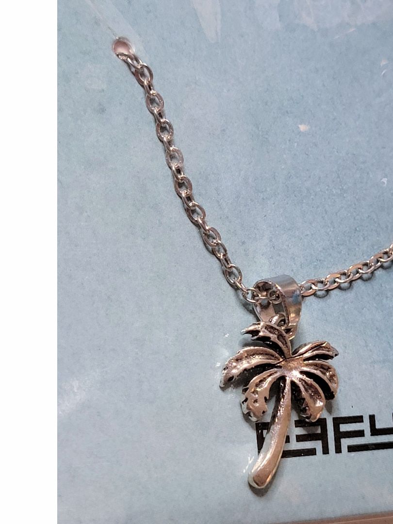 New Silver Tone Palm Tree Charm Necklace Link Chain EAFY SC