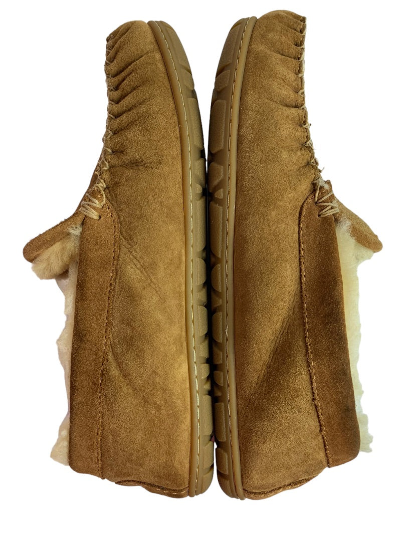 Size 10M L.L.Bean Men's Sheep Fur Moccasin Slippers Rubber Sole 295508 Wicked Good