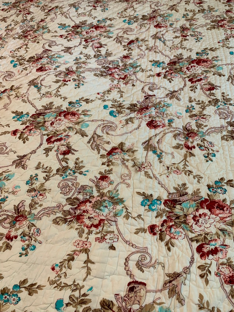 ABC Carpet & Home Brand 96" x 104" King Size 100% Cotton Quilt Floral