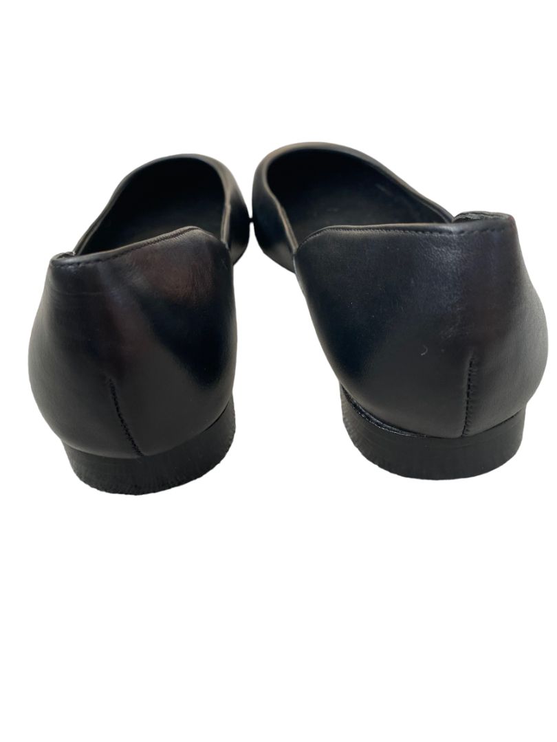 5.5M Polo Ralph Lauren Black Leather Flats NWOB