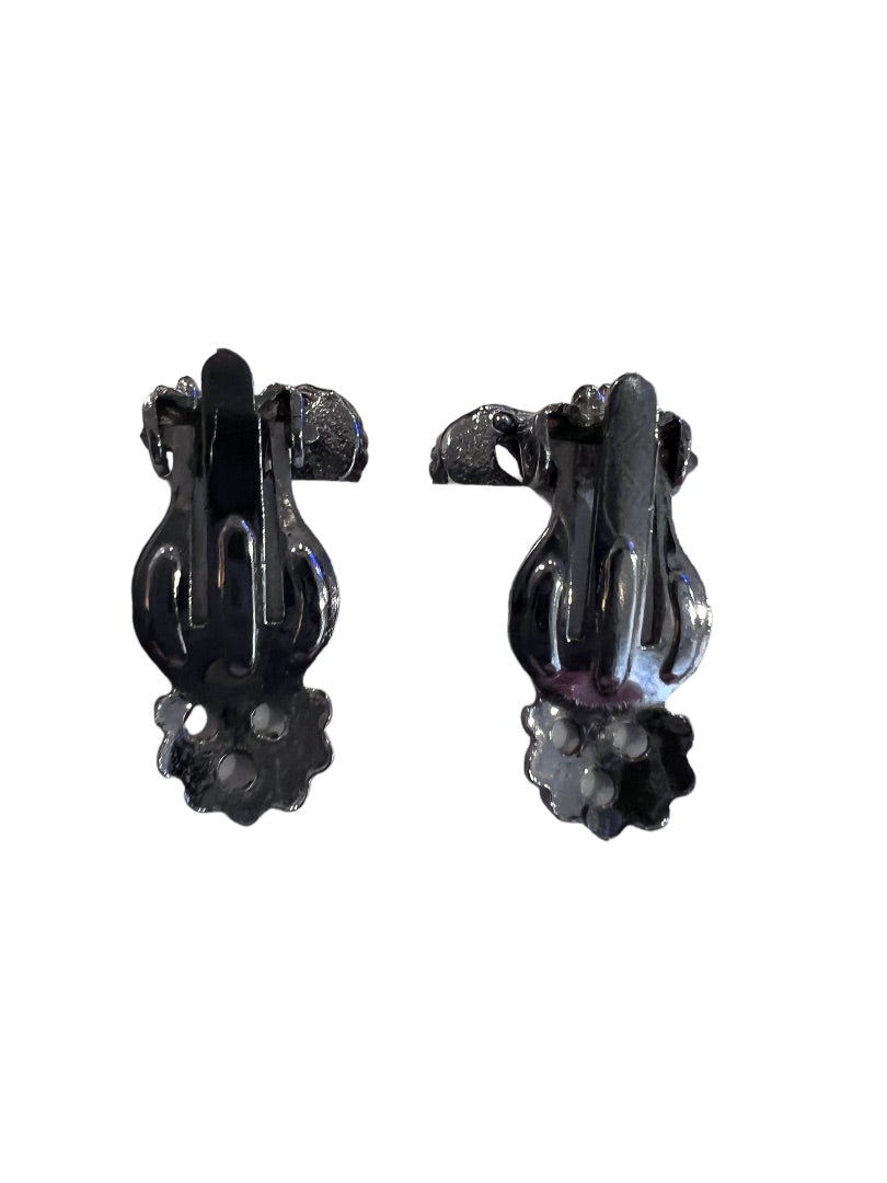 Silver Tone Pewter Clip On Earrings Plant Leaf Floral Organic Style