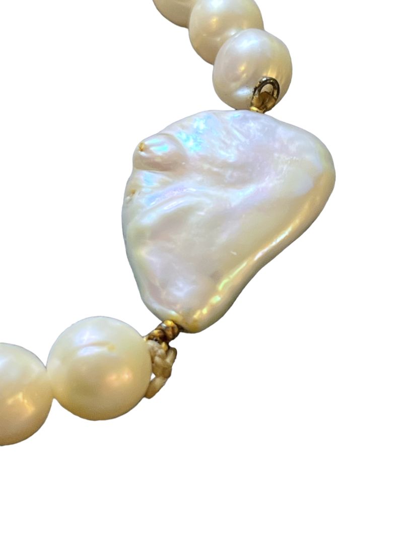 Real Baroque White Pearl Elasticated Stretch Bracelet Vintage