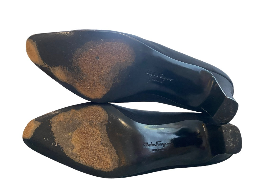 6.5 Salvatore Ferragamo Black Classic Pumps Satin
