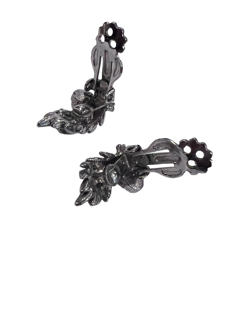Silver Tone Pewter Clip On Earrings Plant Leaf Floral Organic Style