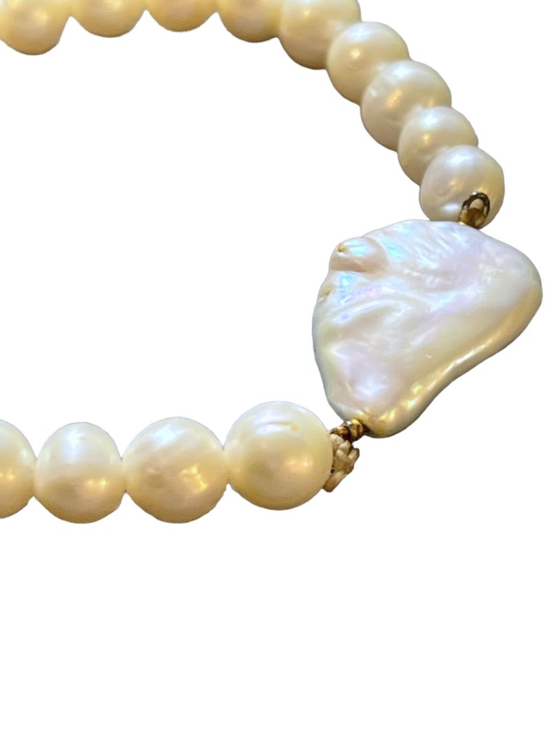 Real Baroque White Pearl Elasticated Stretch Bracelet Vintage
