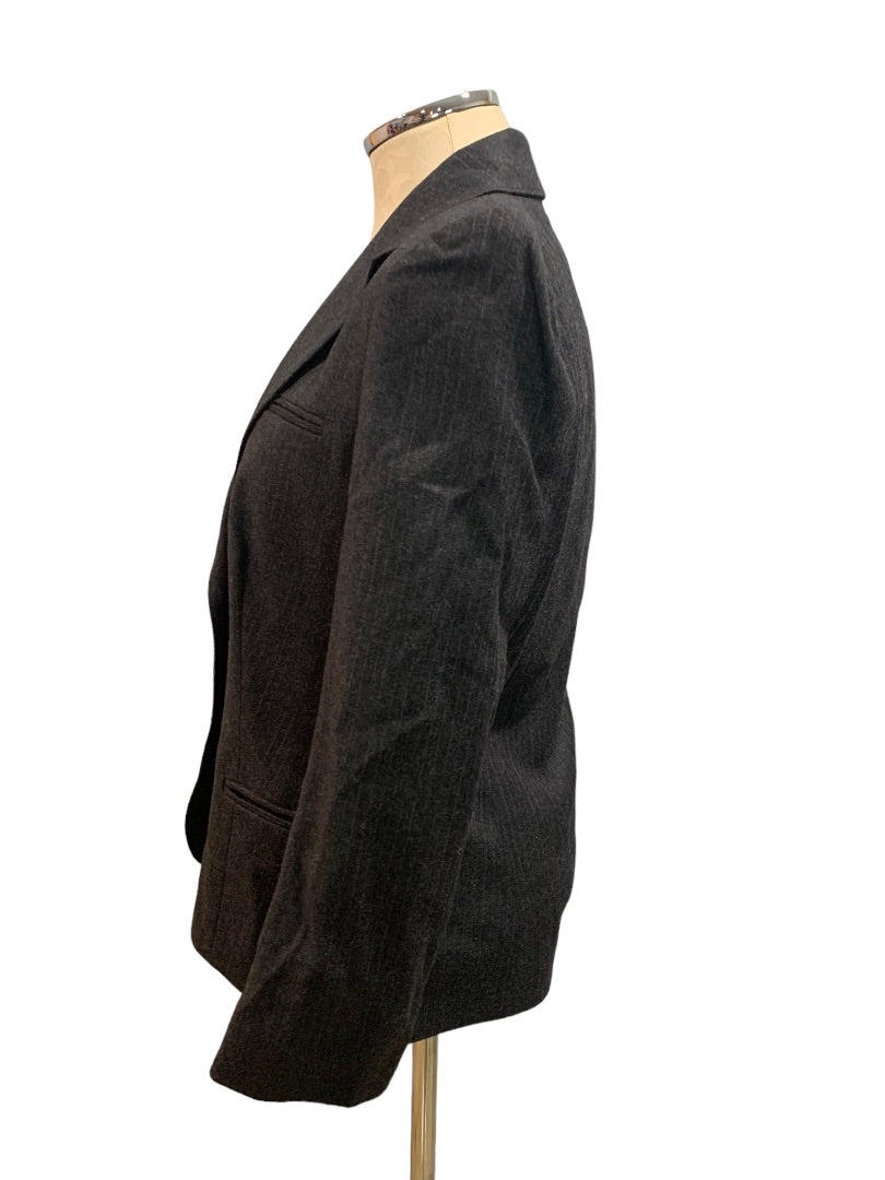 9/10 Dillon Women's Gray Pinstripe Wool Single Button Blazer 1990s Vintage