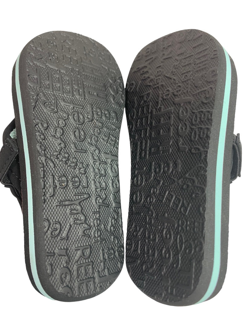 Size 3 (3/4) Kids Reef Little Ahi Sandals Flip Flops Back Strap Black Pink