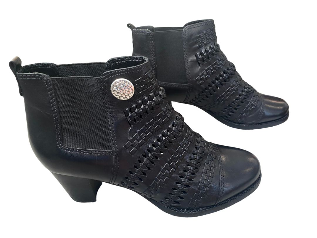 7.5 Brighton Galore Black Woven Leather Booties Boots