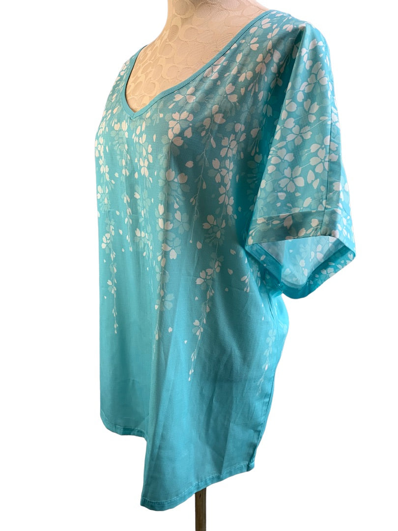 XXL Just Fashion Now Women's New Aqua White Pullover Blouse V-Neck