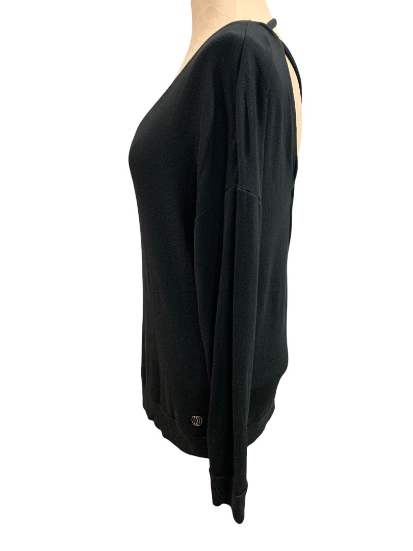 Medium Balance Collection Women's Black Oversize V-Neck Shirt Criss Cross