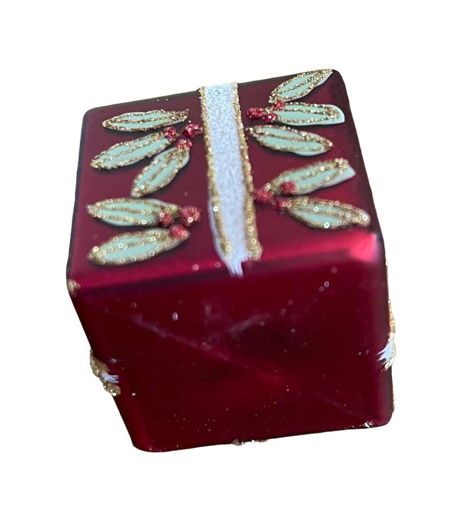 October Hill Holly Holiday Place Card Holder Ornament Set of 6