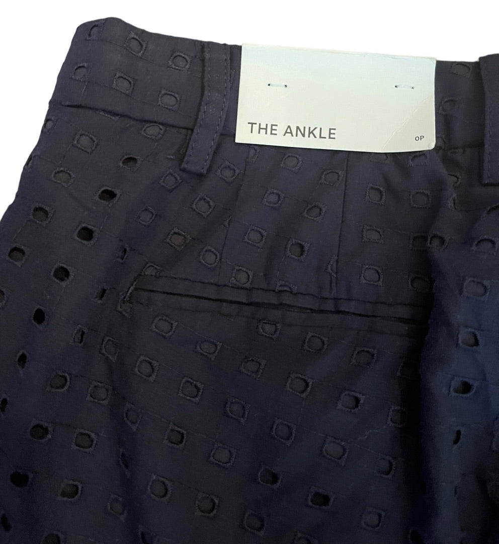 0P Ann Taylor Petites The Ankle Mid Rise Slim Leg Ankle Pants Eyelet Lined Womens Pants Navy