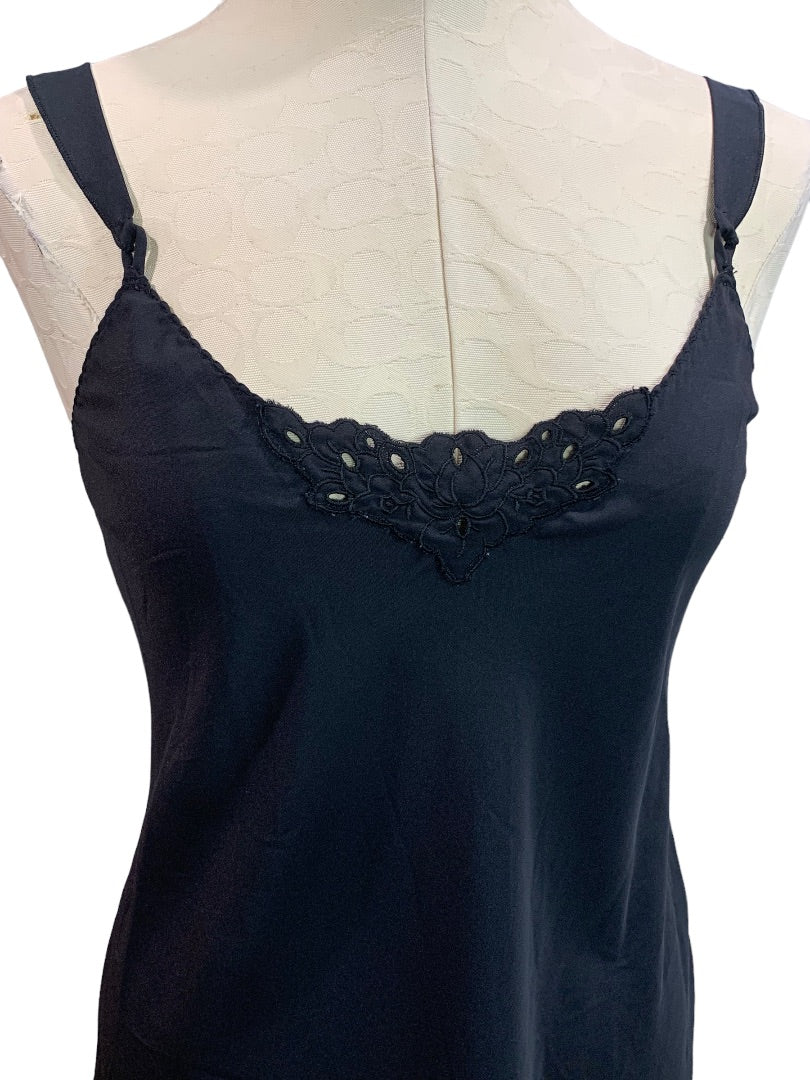 Size 38 (Large) Vanity Fair Women's Black Slip Vintage 1970s Slip Knee Length