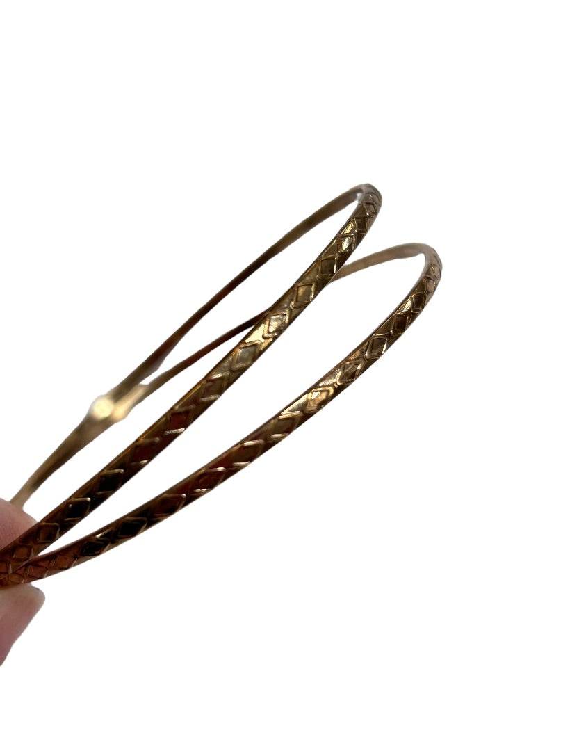 Set of 2 Goldtone Thin Bangle Bracelets Diamond Shape Pattern