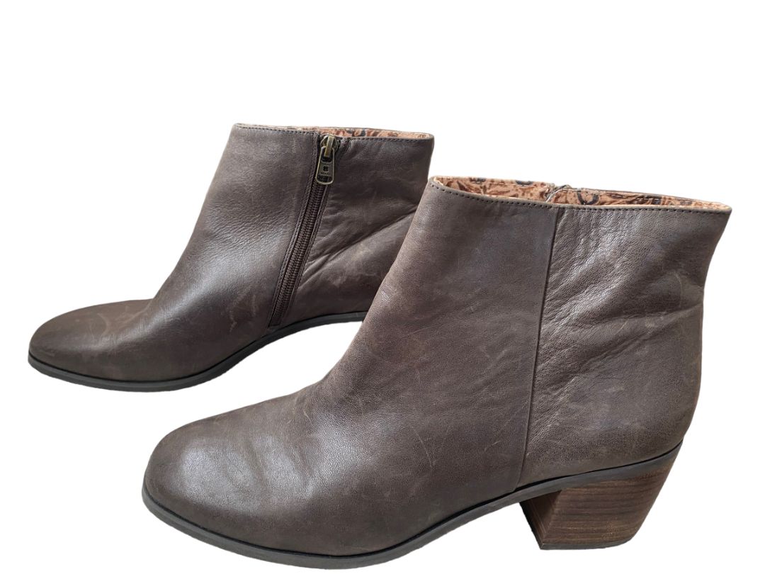 10 Lucky Brand Malvelia Brown Block Heel Booties Ankle Boots
