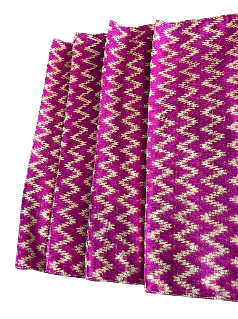 Placemats Gold Hot Pink Fuchsia Set of 4 Table Linens 12.5 x 17.5"