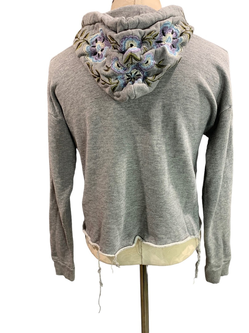 Small Forever 21 Junior Women's Gray Crop Pullover Hoodie Floral Embroidery
