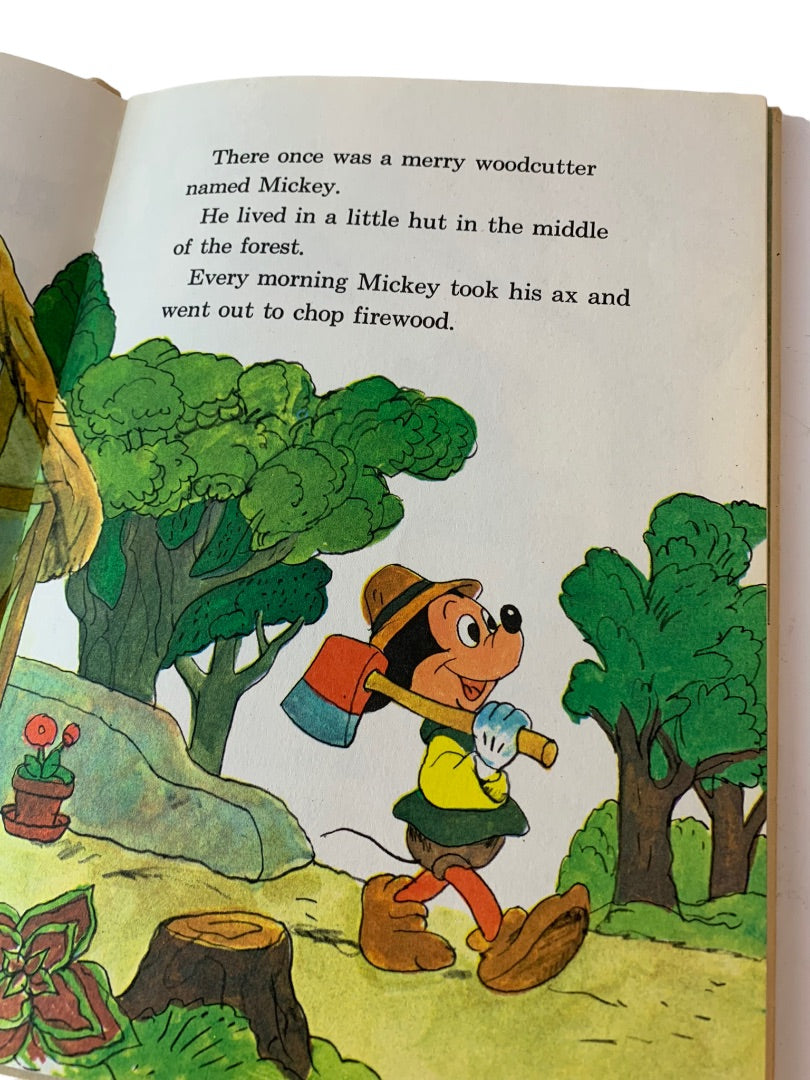 Walt Disney Productions 1975 Mickey and the Magic Cloak Wonderful World of Reading Book