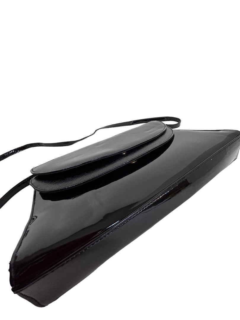 Black Patent Faux Leather Shoulderbag 1990s Vintage Snap Closure Compartments Unbranded