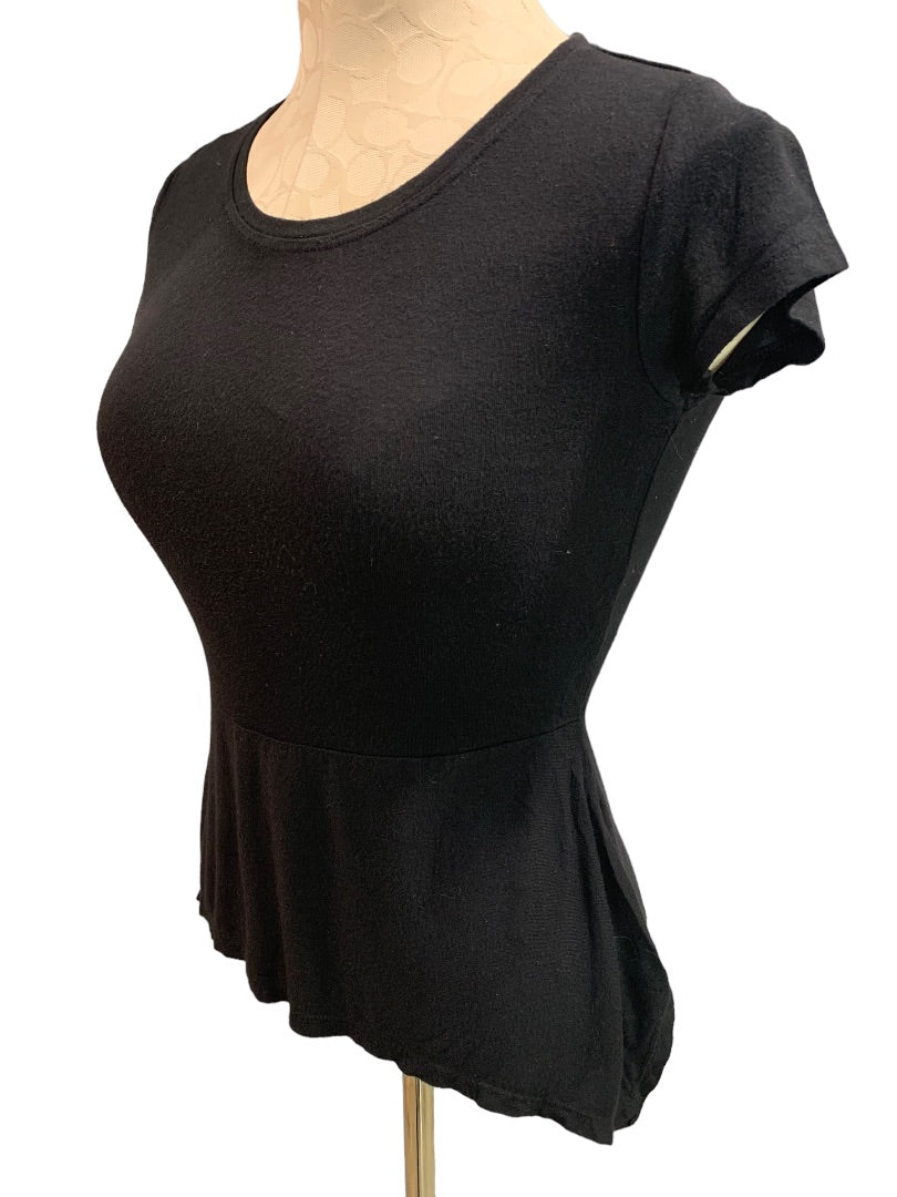 XS Philosophy women's Black Skirted Short Sleeve Tshirt