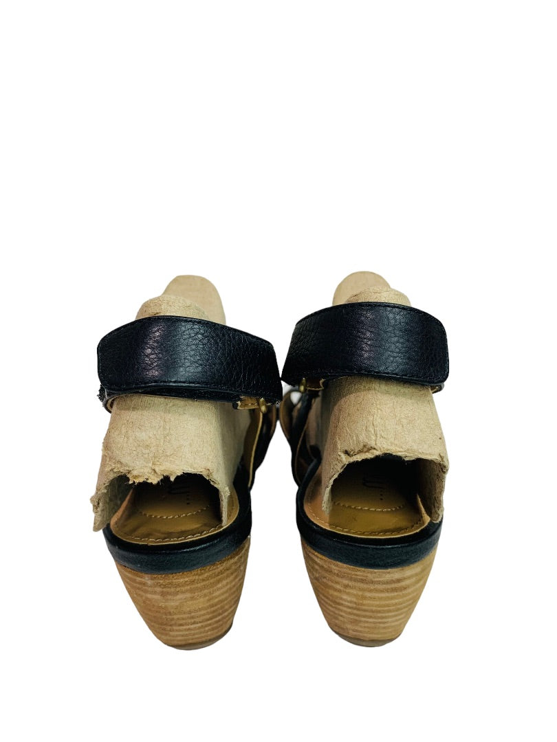 Size 9 Me Too Women's Black Leather Wedge Payton Sandals