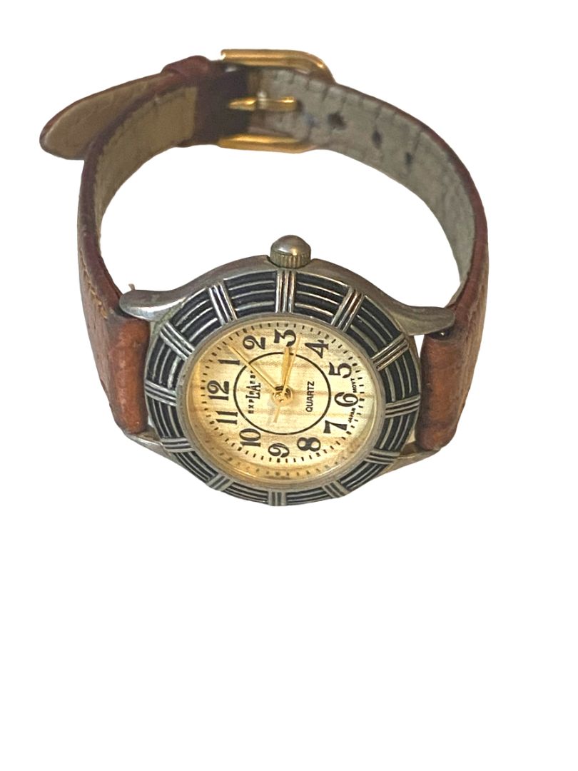 LA Express Women's Leather Band Watch Vintage Works