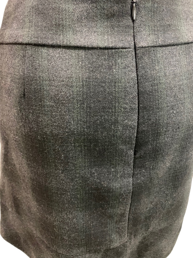 Size 8 Willi Smith Dark Wool Blend Plaid Pencil Mini Skirt Lined