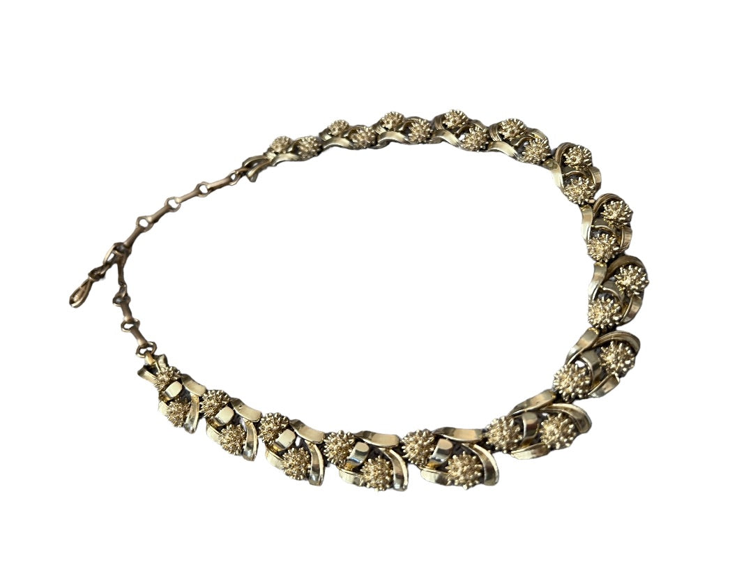 Coro Gold Tone Thistle Floral Link Necklace Vintage 14" - 16.75"