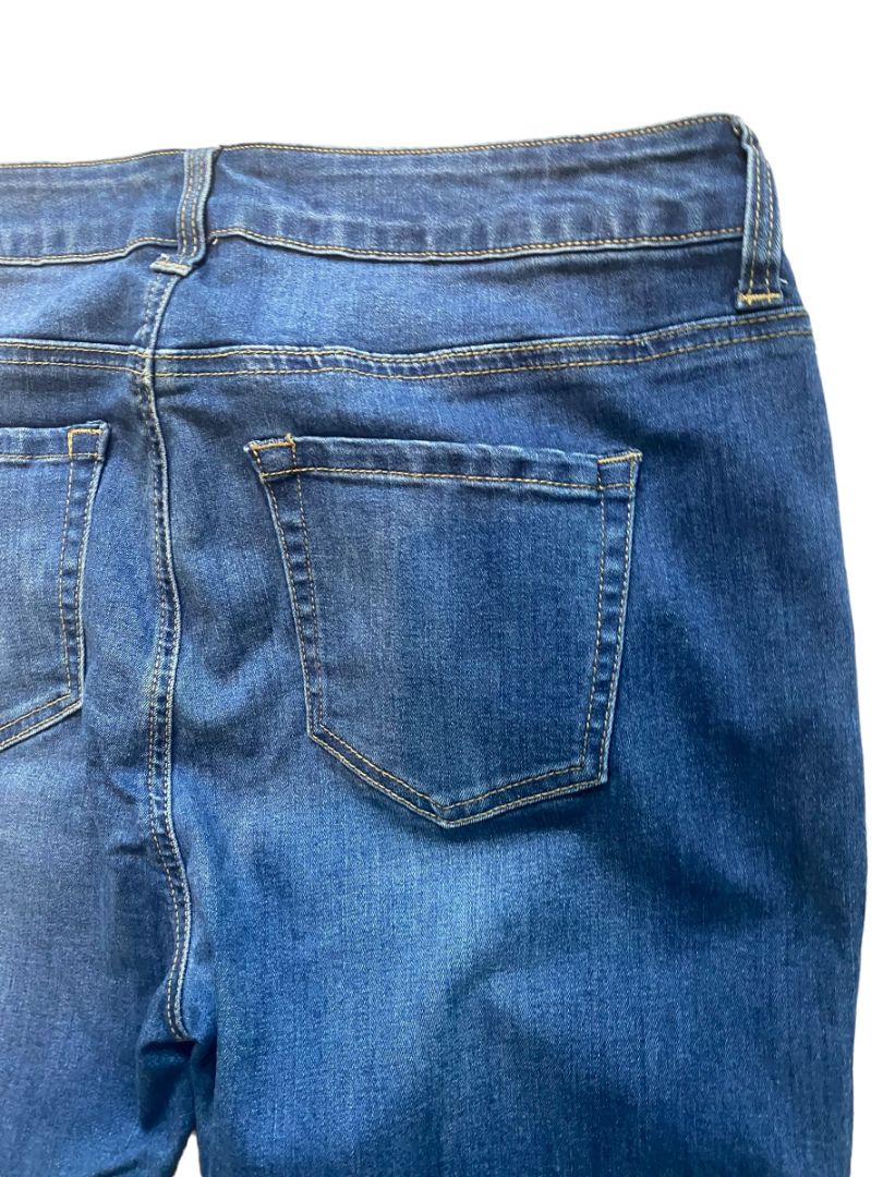 10 Baccini Crop Jeans Wide Leg Split Hem Bow