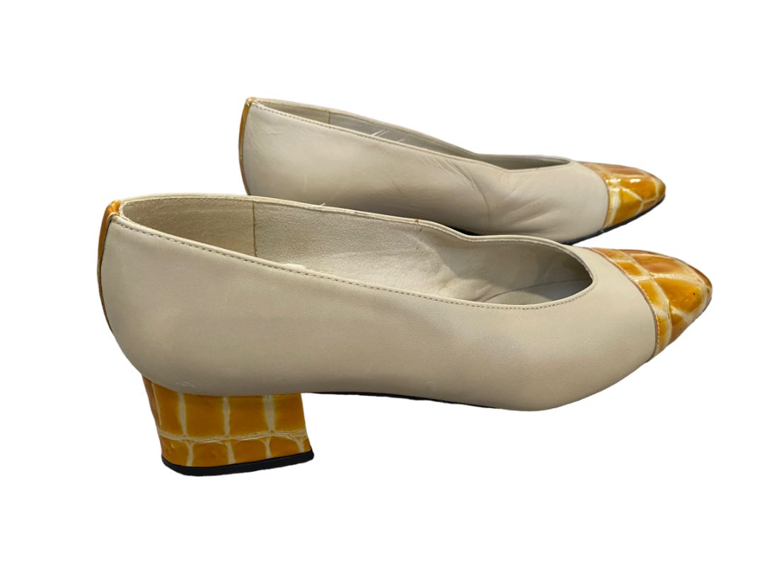 9 B Stuart Weitzman Cream Gold Dress Pumps Croc Embossed Accents