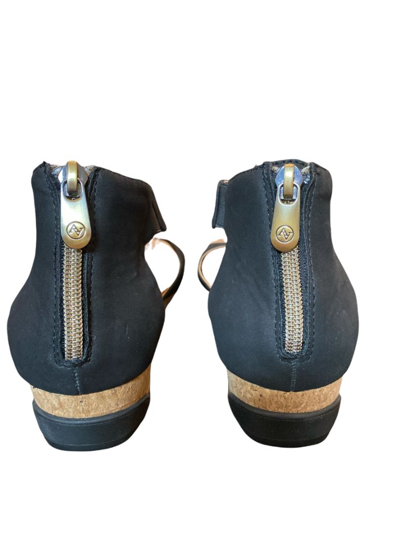 10 Balck Adrienne Vittadini Wedge Sandals Suede Zip Back