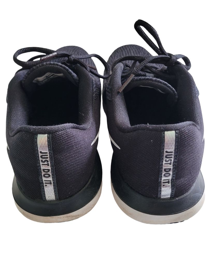 9 Nike Black Flex Supreme TR6 Sneakers Pre Owned