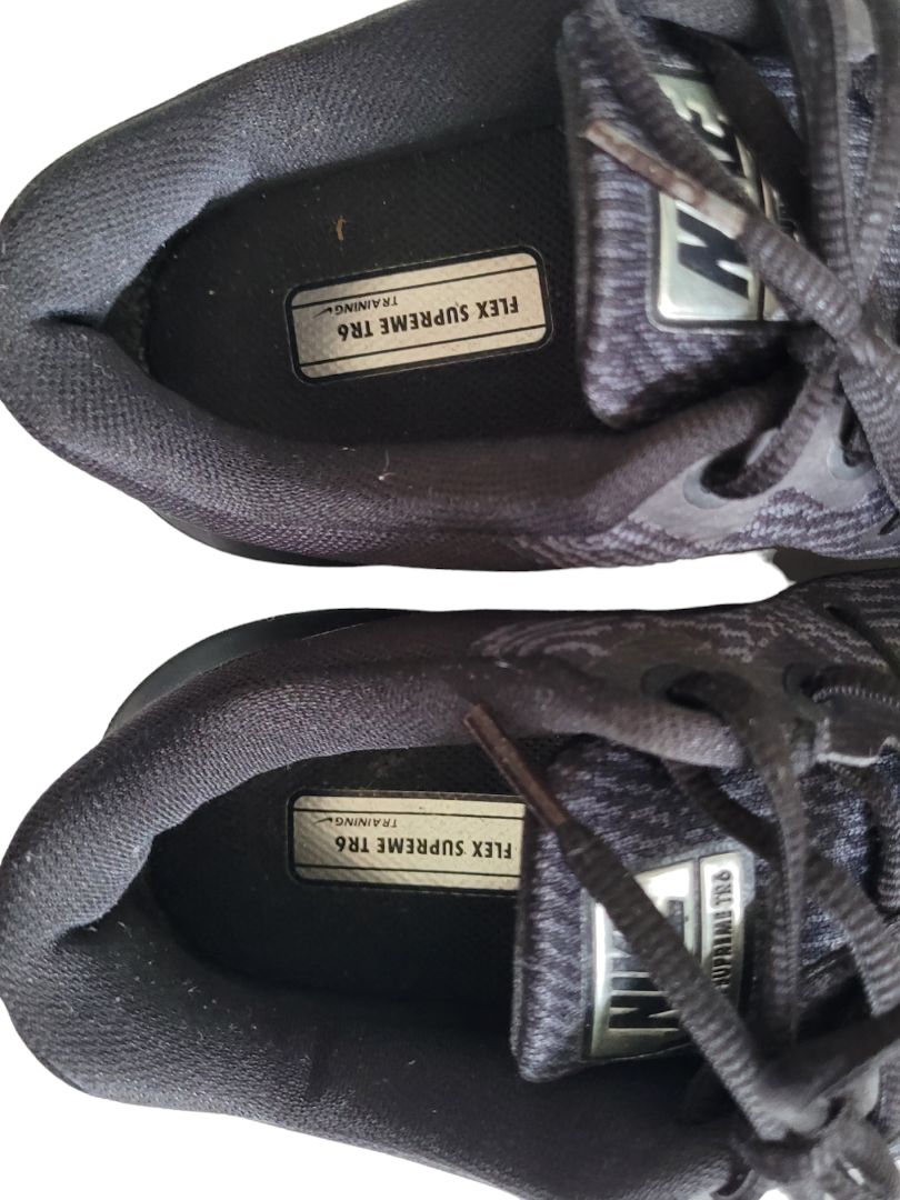 9 Nike Black Flex Supreme TR6 Sneakers Pre Owned