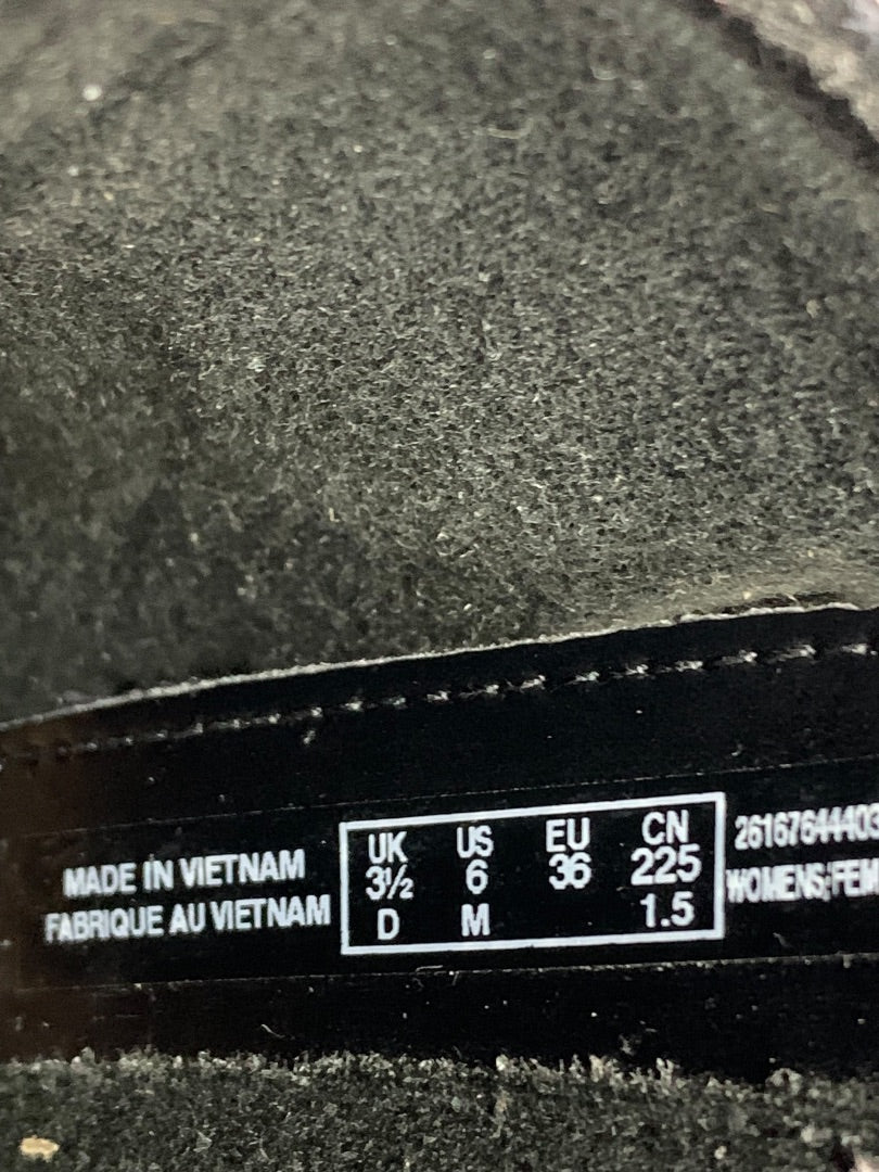 Size 6 Clarks Collection Womens Angie Spice Booties Black Leather