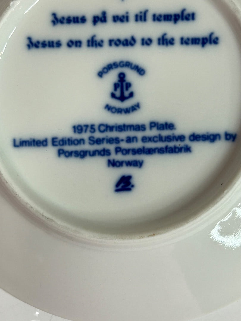 Porsgrund Norway Christmas Plate Jesus on road to Temple Julen 1975 Blue 7"
