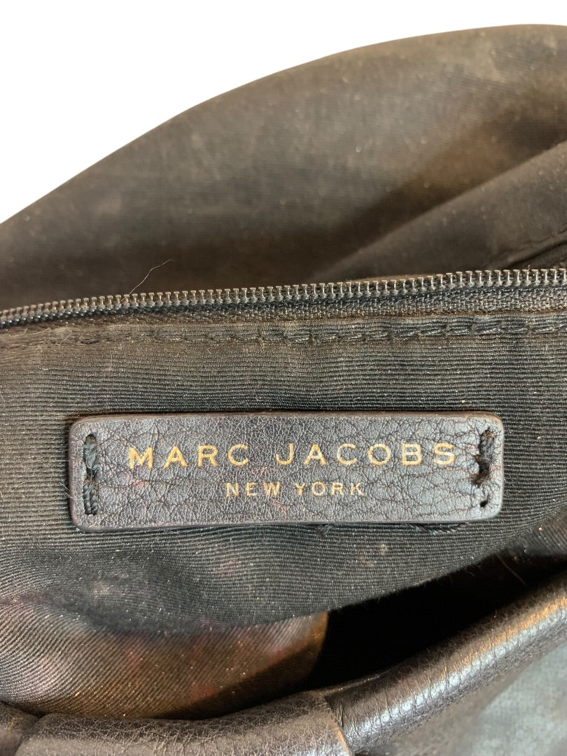 Marc Jacobs Crossbody Bag Purse Black Pebbled Leather Foldover