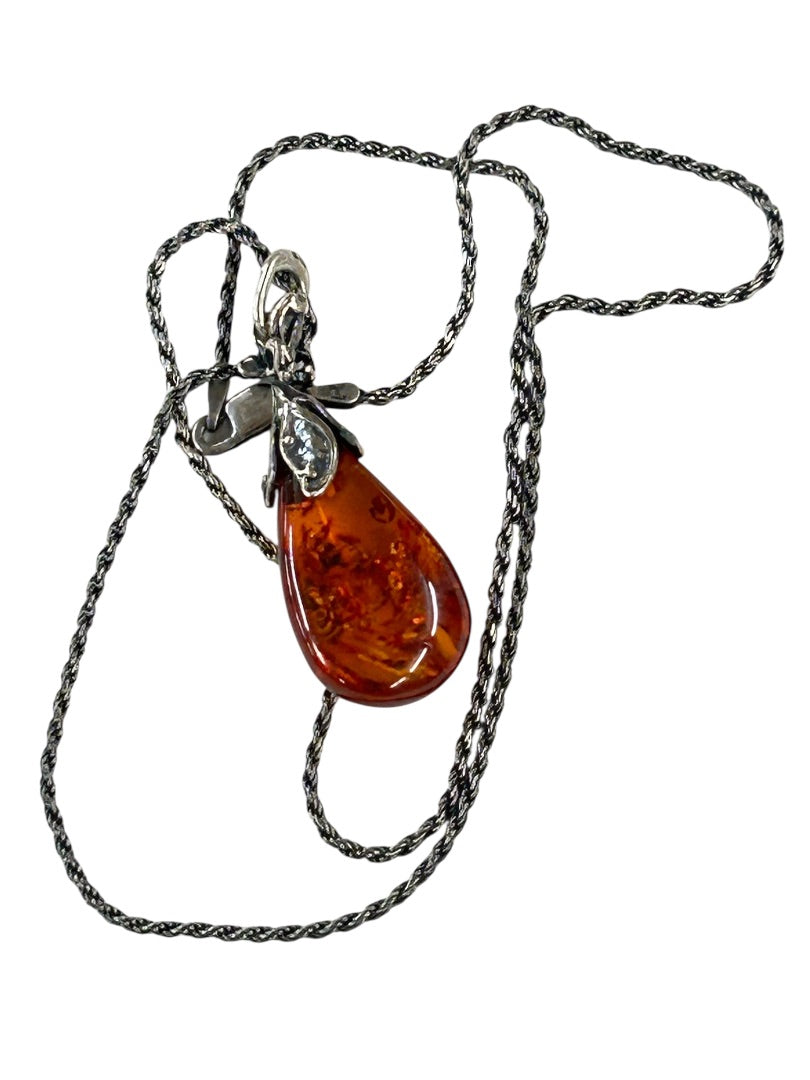 Signed KG Made in Italy Chain Necklace Amber Color Pendant 17 Inch