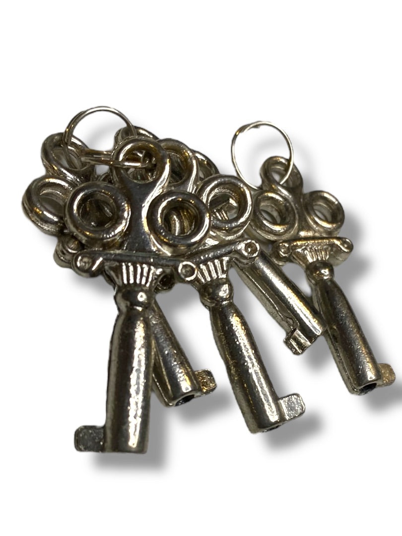 Silvertone 1.5" Reproduction Skeleton Keys Lot of 5 Crafting